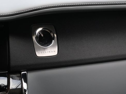 Used 2024 Rolls-Royce Cullinan w/ Cullinan Package AWD/4WD image 14