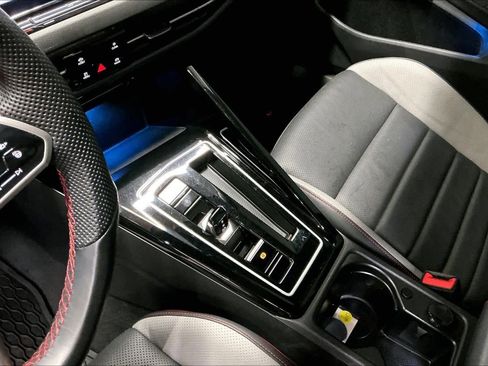 Used 2024 Volkswagen GTI Autobahn image 20