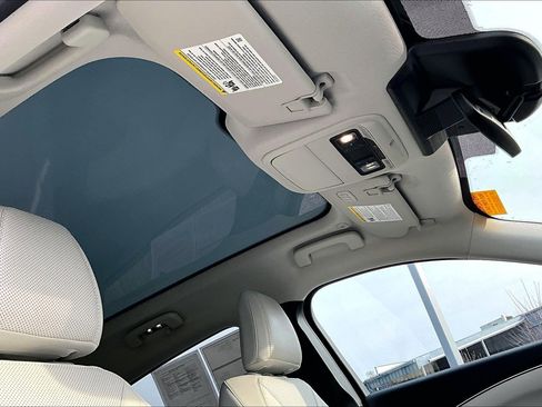 Certified 2022 Ford Mustang Mach-E Premium image 29