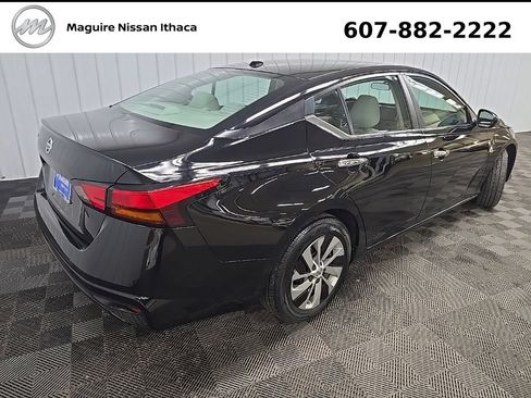 Used 2020 Nissan Altima 2.5 S FWD image 11