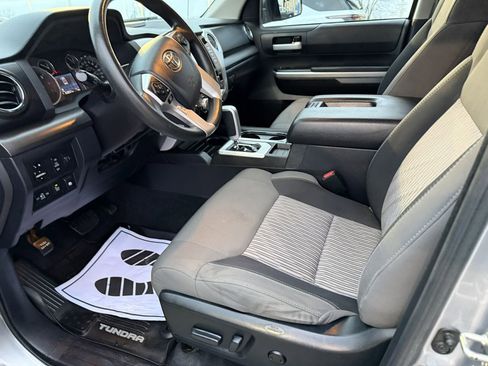 Used 2017 Toyota Tundra SR5 image 13