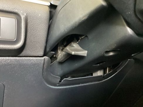 Used 2022 Ford Explorer XLT w/ Equipment Group 202A image 62