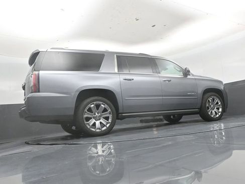 Used 2018 GMC Yukon XL Denali w/ Open Road Package AWD/4WD image 43
