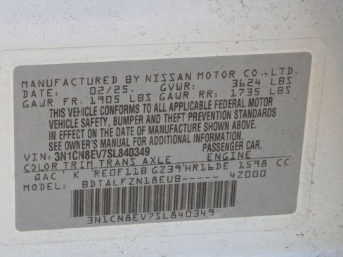 Used 2025 Nissan Versa SV FWD image 12