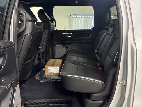 New 2026 RAM 1500 Laramie AWD/4WD image 23