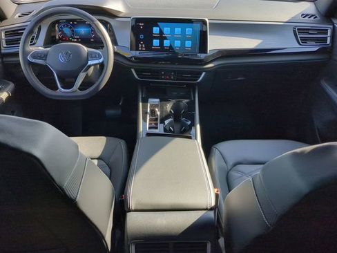 New 2026 Volkswagen Atlas Cross Sport SE w/ Panoramic Sunroof Package image 14