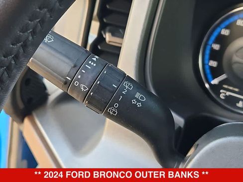 Used 2024 Ford Bronco Outer Banks AWD/4WD image 26