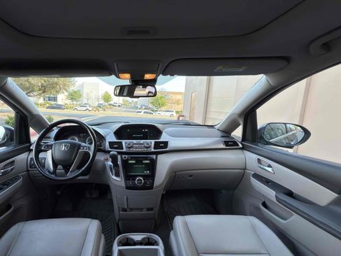 Used 2016 Honda Odyssey EX-L image 23