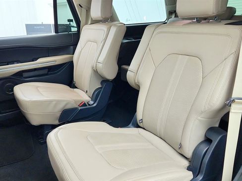 Used 2024 Ford Expedition Limited RWD image 33