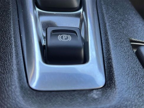 Used 2016 Chevrolet Camaro SS image 22