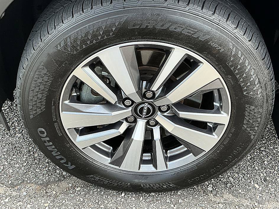 Certified 2022 Nissan Pathfinder SL FWD image 7