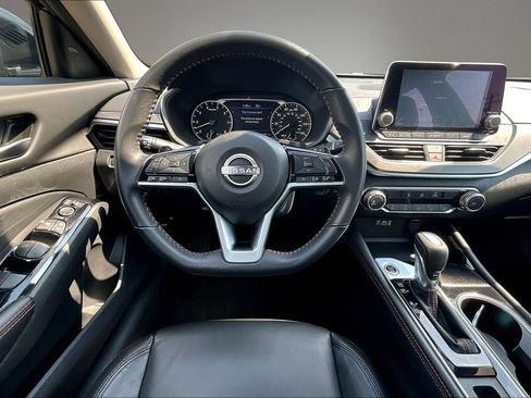 Certified 2024 Nissan Altima 2.5 SR AWD/4WD image 8