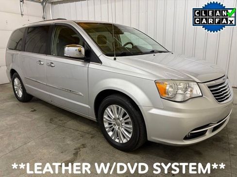 Used 2012 Chrysler Town & Country Touring-L w/ Premium Group FWD image 1