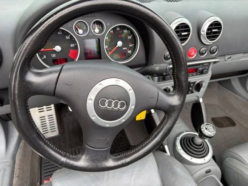 Used 2002 Audi TT 1.8T AWD/4WD image 8