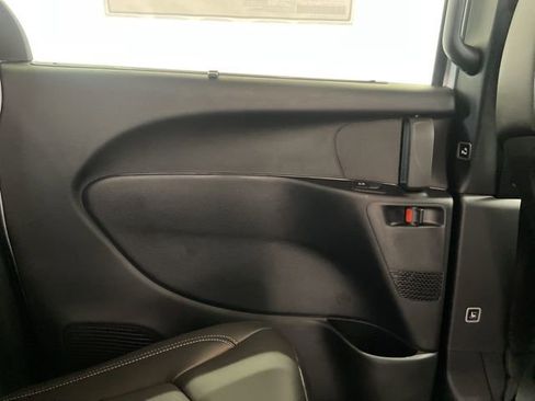 New 2026 Chrysler Pacifica Select image 34