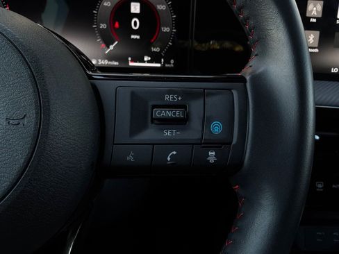 Used 2026 Nissan Kicks SR FWD image 39