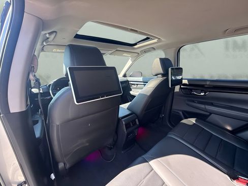 Used 2024 Honda CR-V EX-L image 8