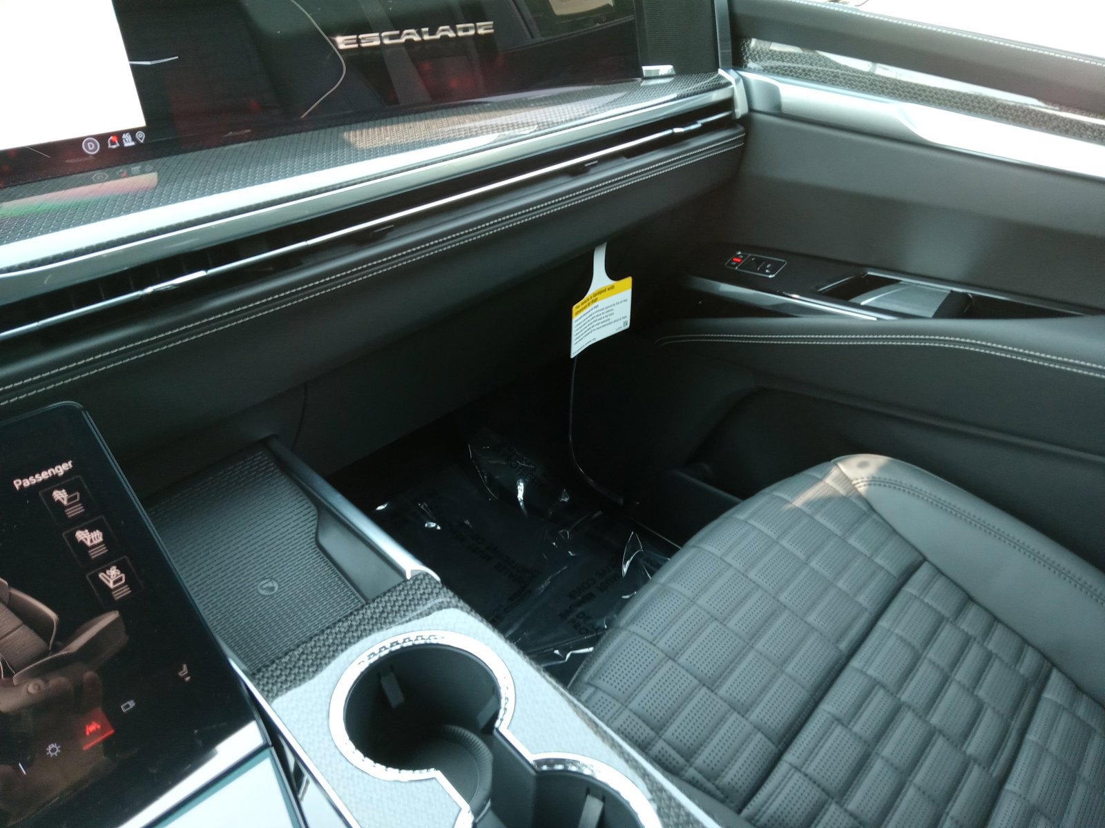 Certified 2026 Cadillac Escalade V AWD/4WD image 19