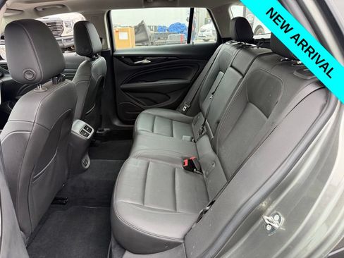 Used 2018 Buick Regal Essence w/ Driver Confidence Package #1 AWD/4WD image 7