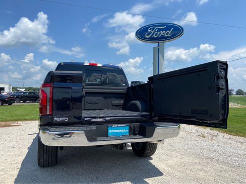 Used 2025 Ford F150 Lariat w/ Equipment Group 502A High AWD/4WD image 9