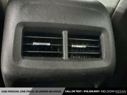 Used 2020 Chevrolet Equinox LS w/ LS Convenience Package FWD image 23