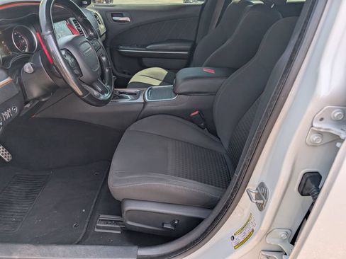 Used 2019 Dodge Charger GT RWD image 11