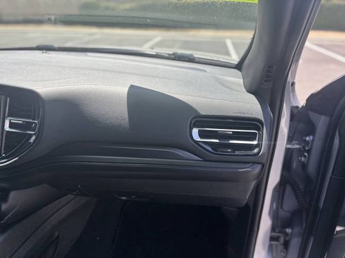 Used 2021 Dodge Durango SXT RWD image 25