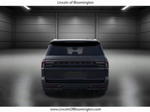 New 2025 Lincoln Navigator L Reserve image 5