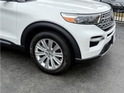 Used 2020 Ford Explorer Limited w/ Class III Trailer Tow Package image 8