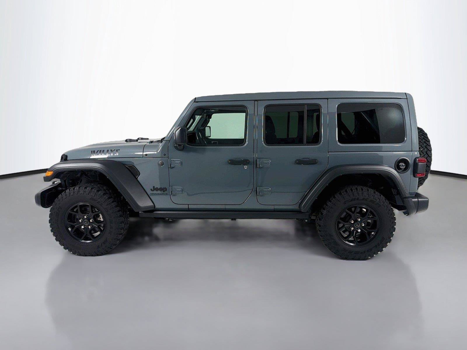 Used 2024 Jeep Wrangler Unlimited Sport AWD/4WD image 2