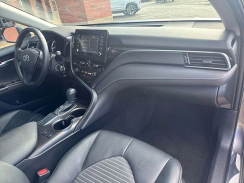 Used 2023 Toyota Camry SE image 25