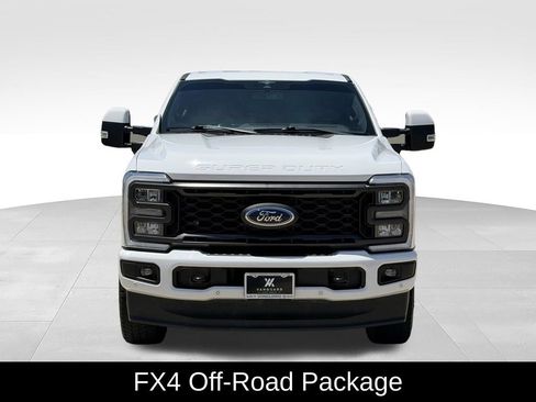 Used 2023 Ford F250 Lariat w/ Lariat Ultimate Package AWD/4WD image 3