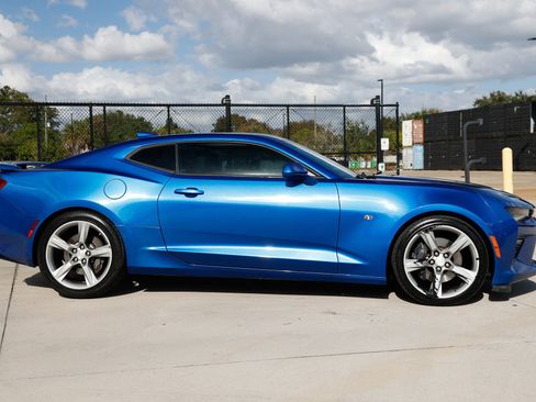 Used 2017 Chevrolet Camaro SS image 18