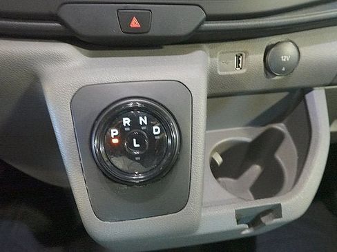 Used 2024 Ford E-Transit 148 Medium Roof image 19