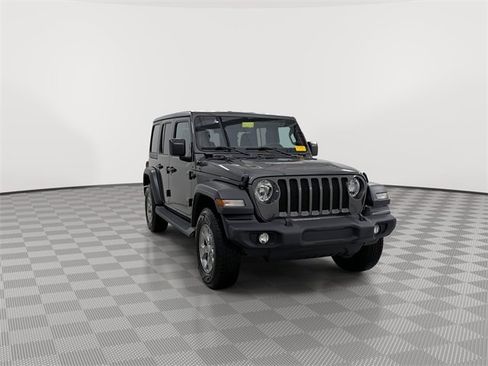 Used 2020 Jeep Wrangler Unlimited Sport image 2