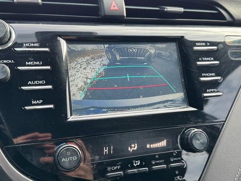 Used 2019 Toyota Camry SE image 21