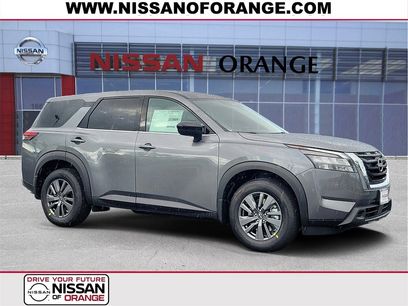 New 2025 Nissan Pathfinder S