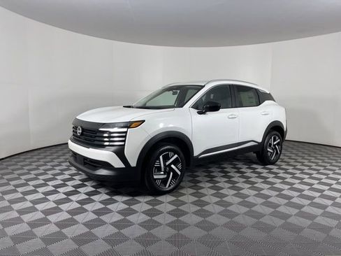 New 2026 Nissan Kicks SV image 5