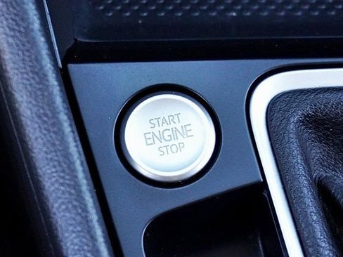 Used 2024 Volkswagen Jetta SE image 27