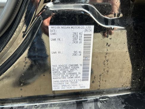 Used 2025 Nissan Altima 2.5 SV image 29