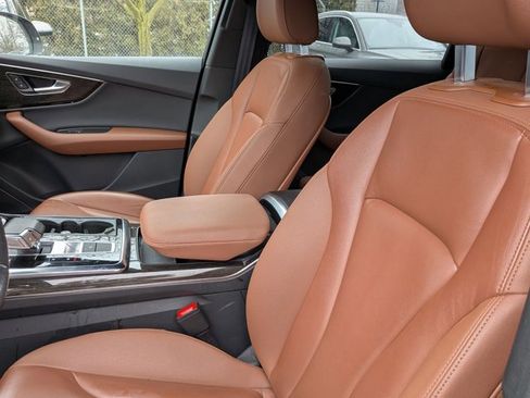 Used 2023 Audi Q7 3.0T Premium w/ Convenience Package image 13