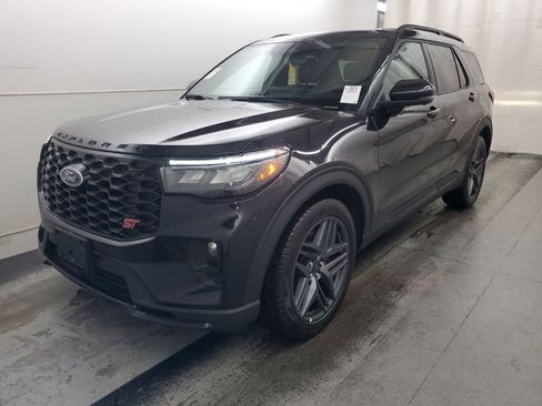 Used 2025 Ford Explorer ST AWD/4WD image 1