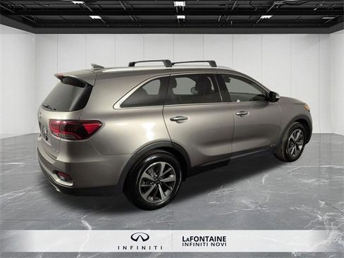 Used 2019 Kia Sorento EX image 5