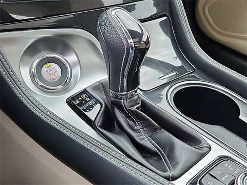 Used 2023 Nissan Maxima Platinum image 15