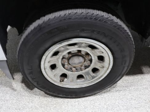 Used 2015 Chevrolet Silverado 2500 W/T w/ Snow Plow Prep Package image 9