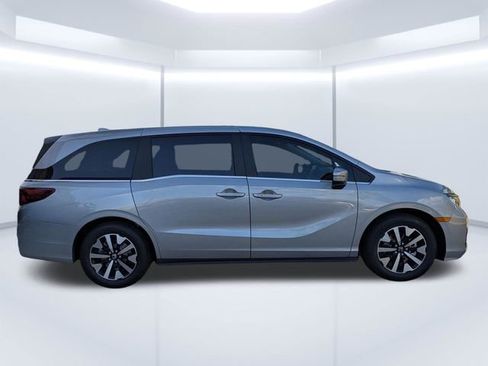 New 2026 Honda Odyssey EX-L image 3
