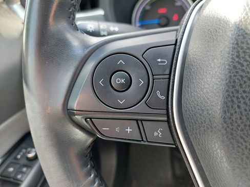 Used 2022 Toyota Venza LE image 35