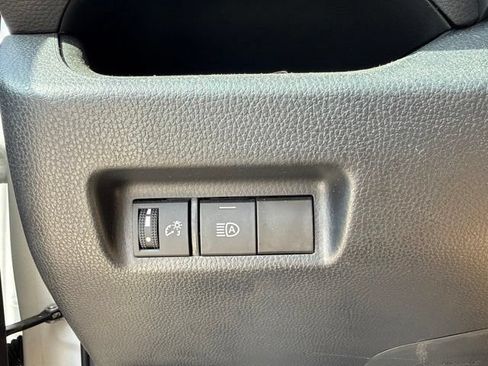 Used 2023 Toyota RAV4 AWD Hybrid image 16