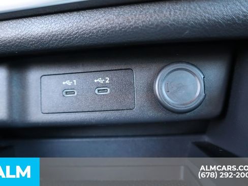 Used 2024 Nissan Rogue SV FWD image 34