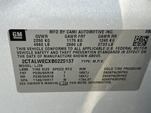 Used 2011 GMC Terrain SLT FWD image 29
